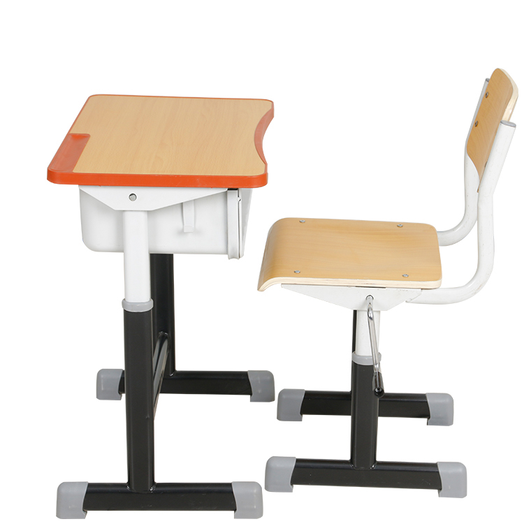 如何選擇學(xué)生課桌椅廠家？這幾點要多注意